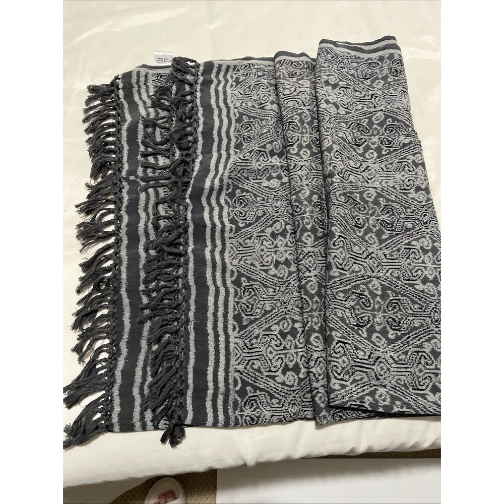 Handmade Scarf Shawl Woven Indonesia Large 46x82 Gray Cotton Wrapsody California